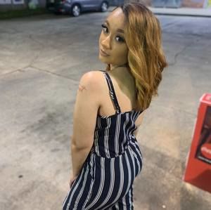 Meet your Posher, Nikkiya